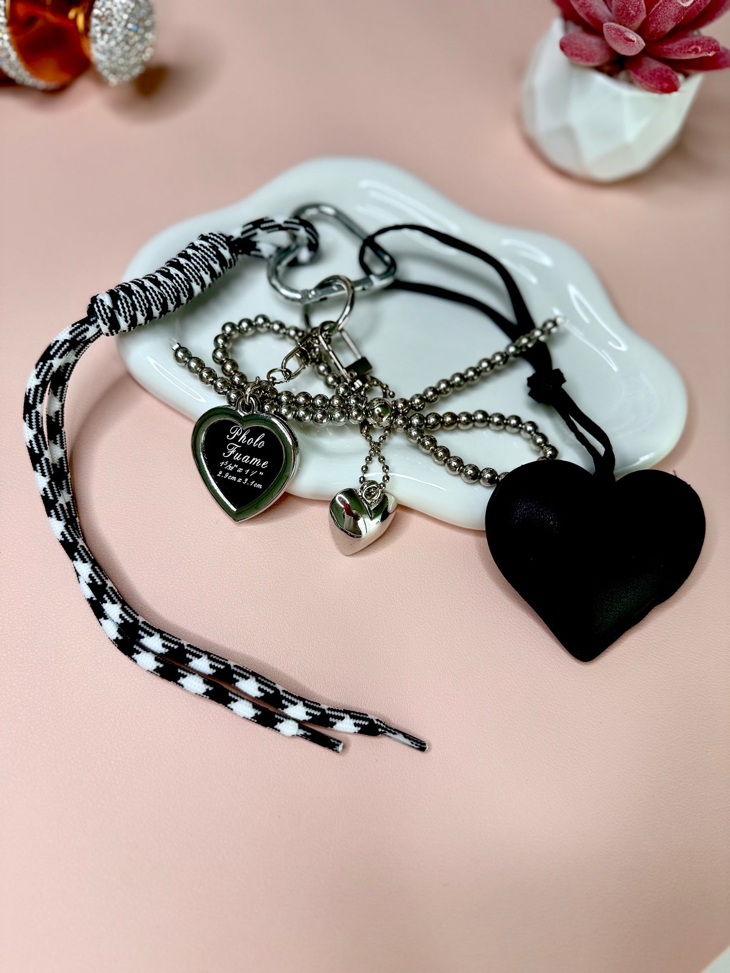 BLACK HEART PHOTO FRAME CHARM